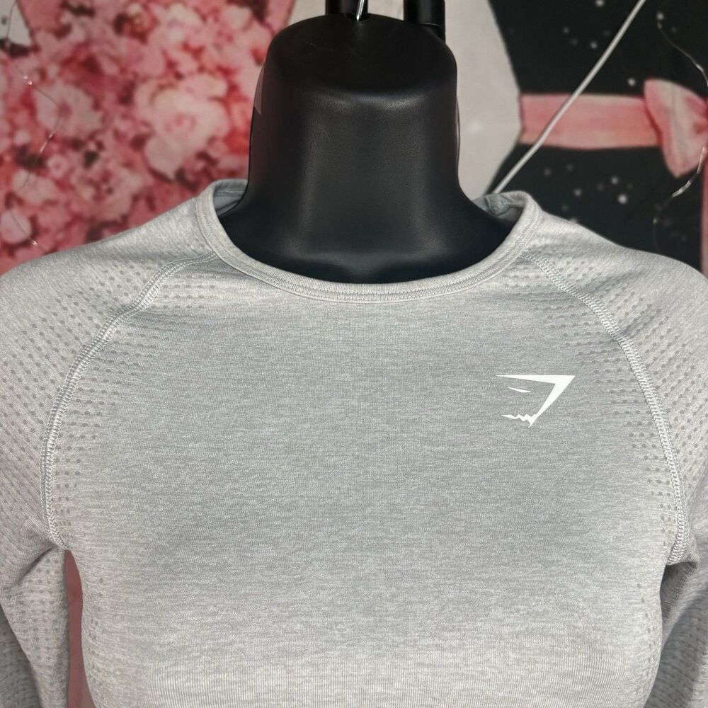 Gymshark Gray Seamless Long Sleeve Crop Athletic Top S - Picture 6 of 9